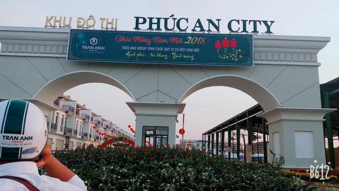 Cổng chào Phúc An City