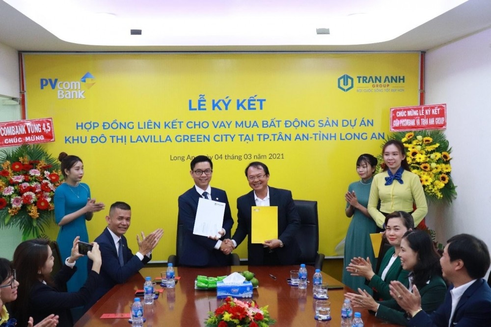 Lễ ký kết hợp đồng hợp tác tài trợ tín dụng giữa PVcomBank và Trần Anh Group