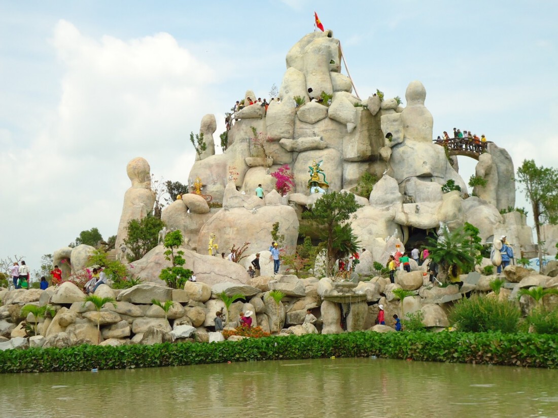 Khu du lịch Vạn Hương Mai